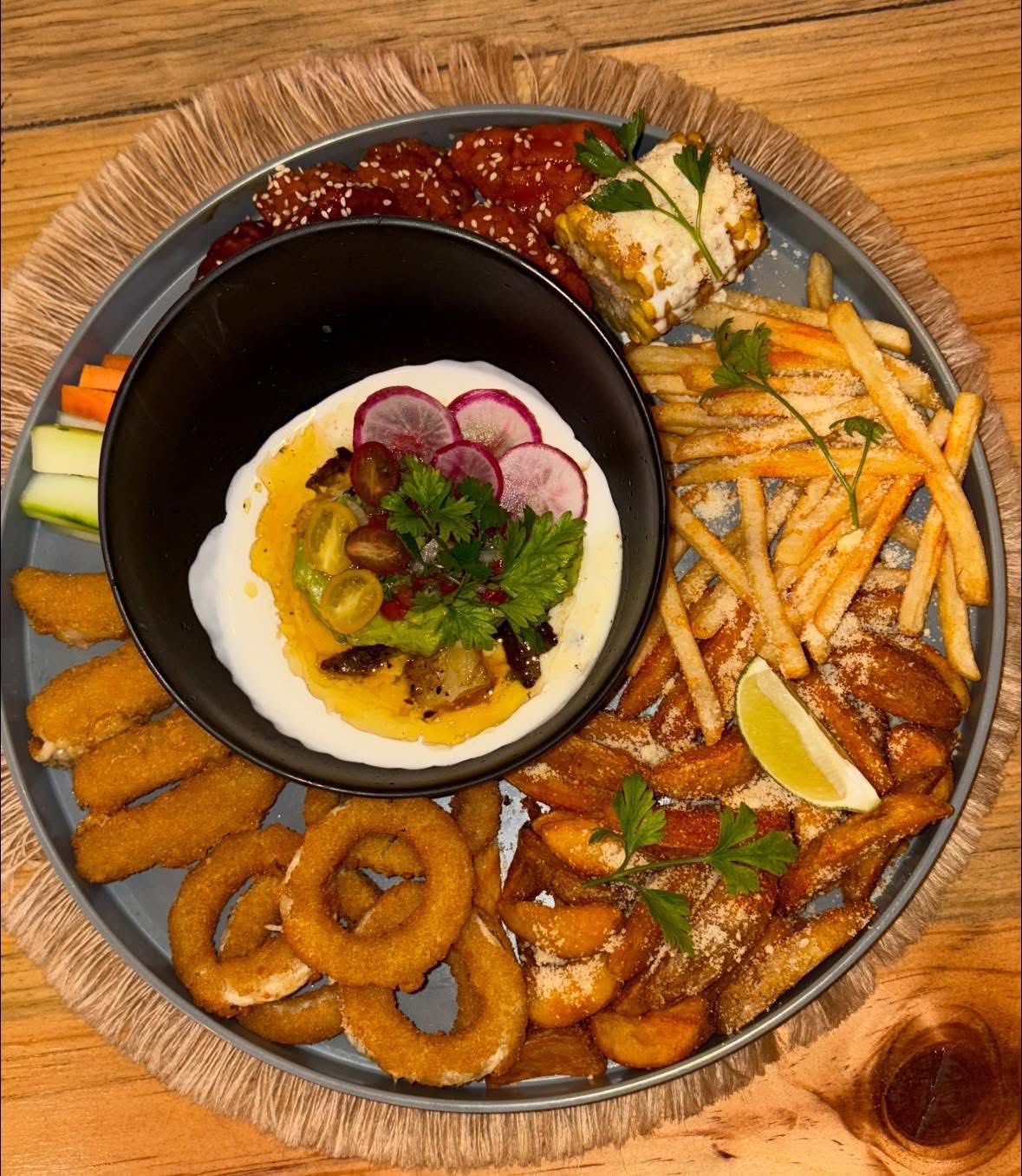 Plato botanero variado